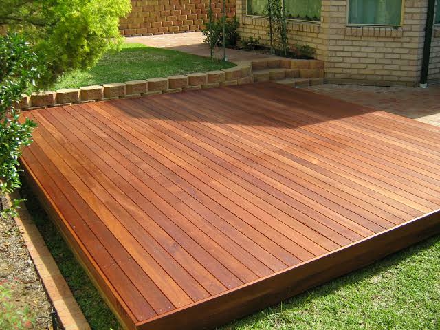 Deck Ipê Tabaco